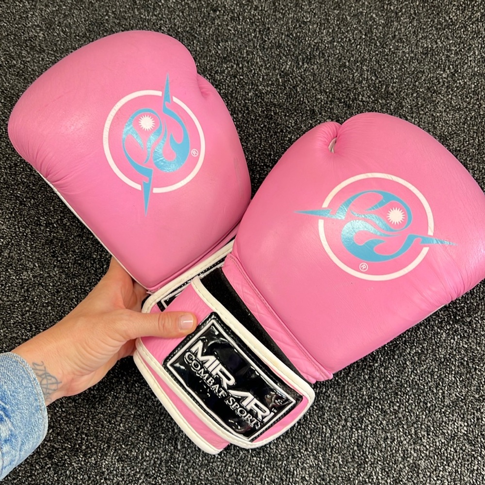 Boxing Gloves! 14oz, pink, genuine leather boxing gloves